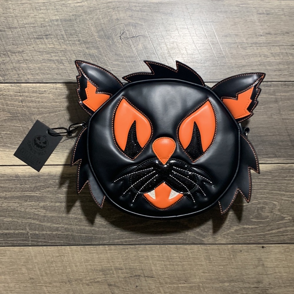 Love Pain and Stitches Pumpkin Cult Cat Face Bag